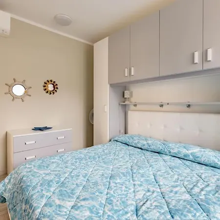 Laura Al Mare * San Bartolomeo Al Mare