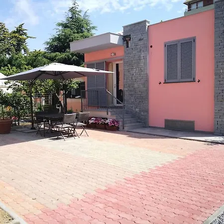 Laura Al Mare * San Bartolomeo Al Mare